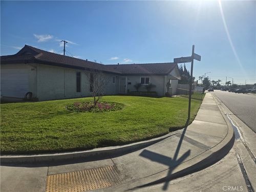 6604 Dillman St, Lakewood, CA, 90713-1723 | Card Image