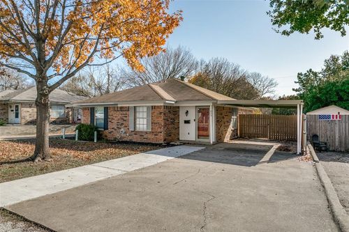 225 W Peach Street, Grapevine, TX, 76051 | Card Image