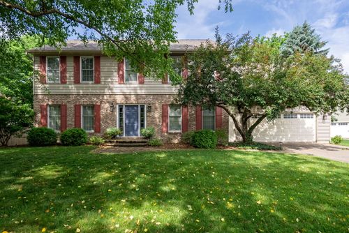 1926 Ashford Rd, Bettendorf, IA, 52722-6100 | Card Image