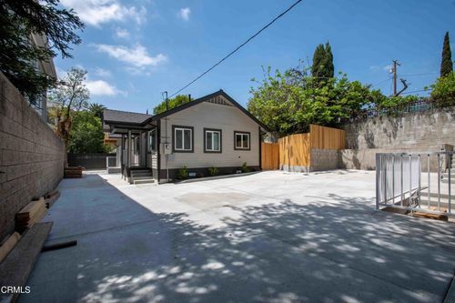 1/2 Ewing St, Los Angeles, CA, 90001 | Card Image
