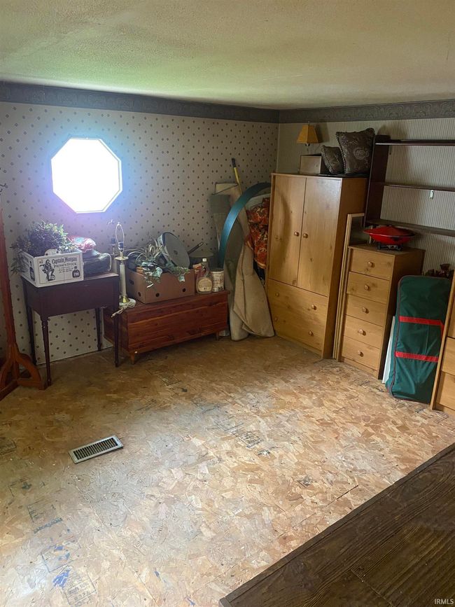5932 N 500 E, House other with 4 bedrooms, 2 bathrooms and null parking in Urbana IN | Image 9