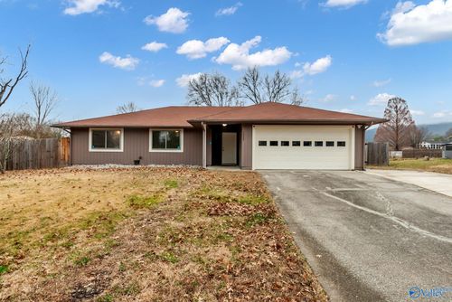 2009 E Tuliptree Dr Se, Huntsville, AL, 35803-1835 | Card Image