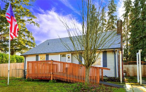 6714 Lake Grove St Sw, Lakewood, WA, 98499-1827 | Card Image