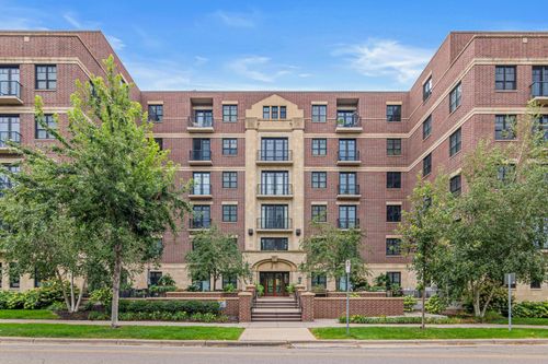 401-370 Marshall Ave, Saint Paul, MN, 55102-1913 | Card Image