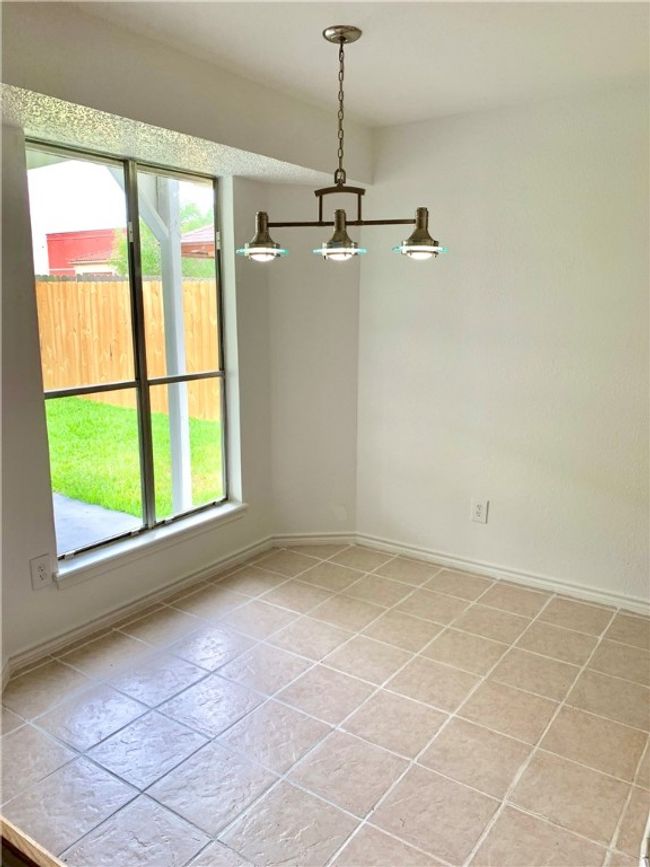 2433 Allencrest Dr, House other with 3 bedrooms, 2 bathrooms and null parking in Corpus Christi TX | Image 10