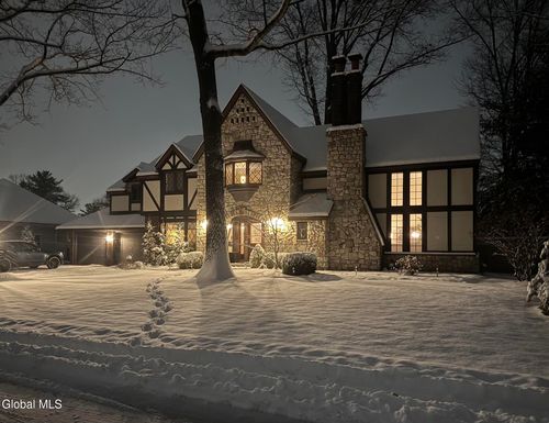 32 Fairway Ct, Albany, NY, 12208-1002 | Card Image