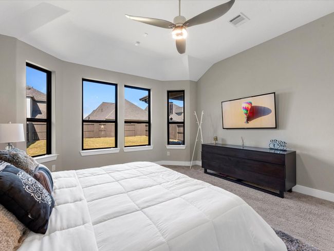 This stunning modern master bedroom is waiting for you | Image 15