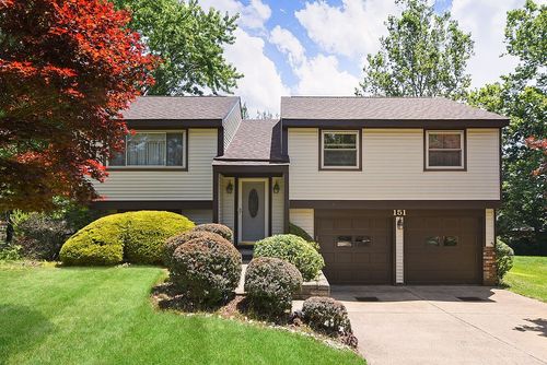 151 Summit Ridge Dr, Bridgeville, PA, 15017-1125 | Card Image