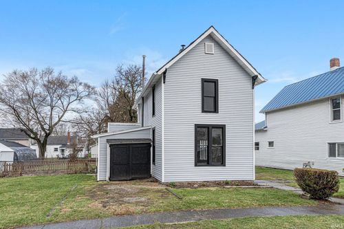 378 Monroe St, Huntington, IN, 46750-3261 | Card Image