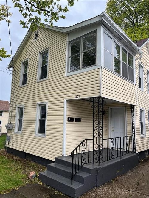 409 Ross St, Erie, PA, 16507-1825 | Card Image