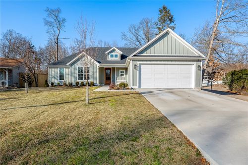 18 Merritt Dr, Bella Vista, AR, 72714-4807 | Card Image