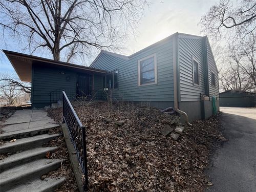 3006 Fleur Dr, Des Moines, IA, 50321-1708 | Card Image