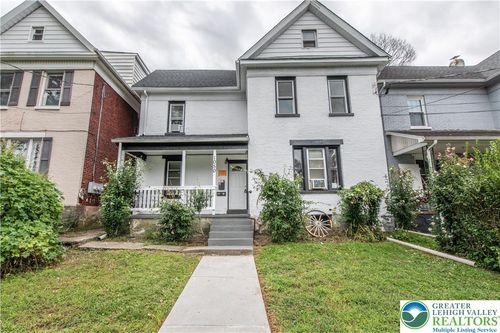 1050 W Nesquehoning St, EASTON, PA, 18042-6335 | Card Image