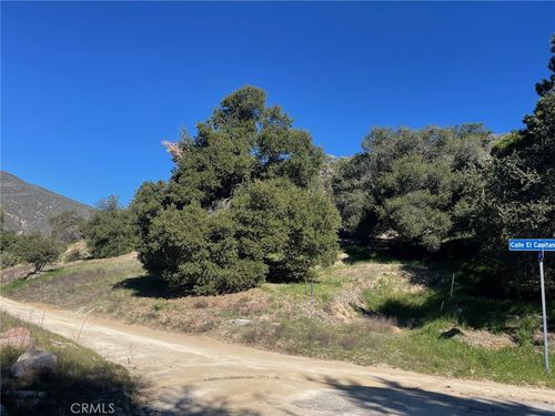 1 Cor El Capitan Lomita, Green Valley, CA, 91350 | Card Image