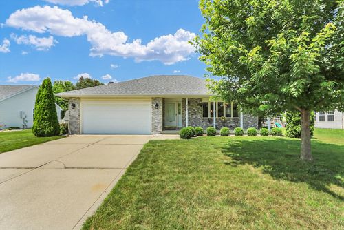 403 N Cedar Dr, Saint Joseph, IL, 61873-9063 | Card Image