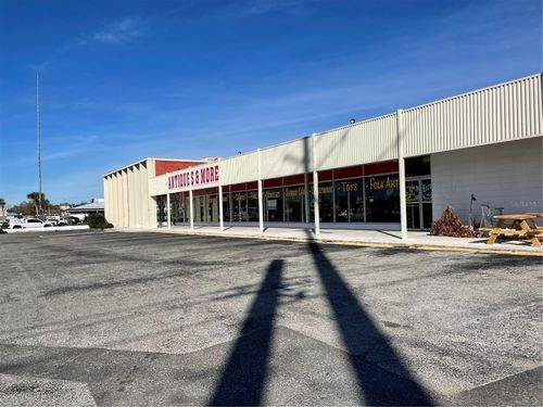 349 Plaza Dr, EUSTIS, FL, 32726-6558 | Card Image