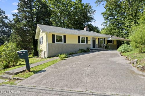 181 California Ave, Oak Ridge, TN, 37830-4070 | Card Image