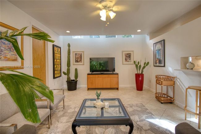 2200 Lincoln Ave, House other with 3 bedrooms, 3 bathrooms and null parking in Coconut Grove FL | Image 11