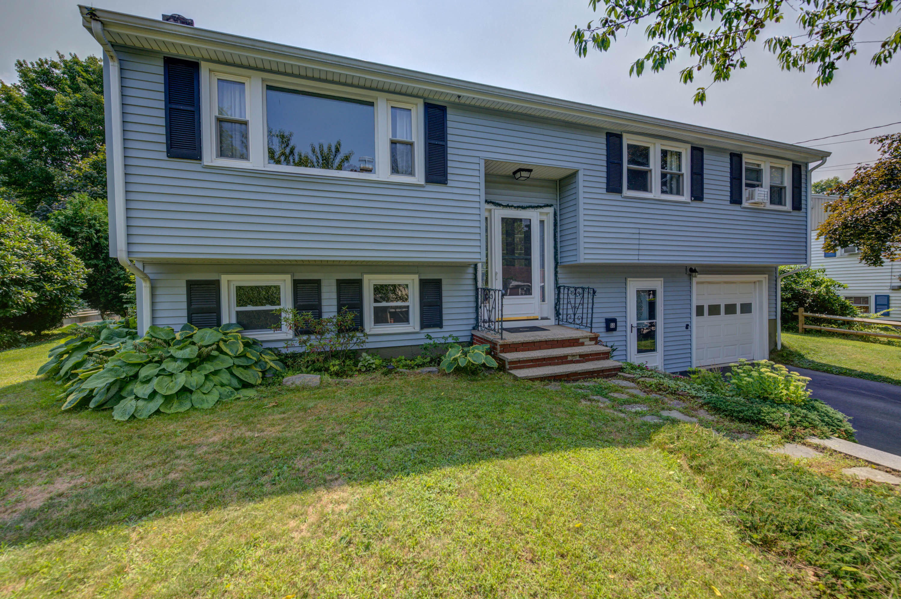 Cleveland Cir, South Portland, ME 04106