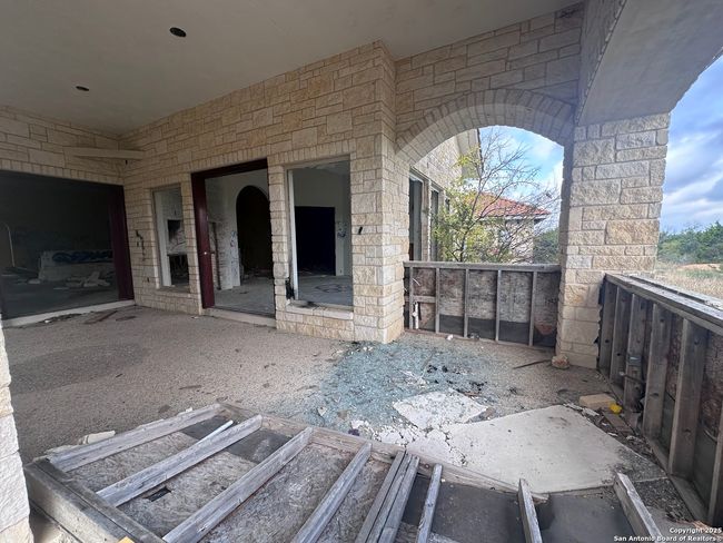 0 County Road 2720 &Amp; Cr 2721, House other with 6 bedrooms, 7 bathrooms and null parking in Mico TX | Image 4