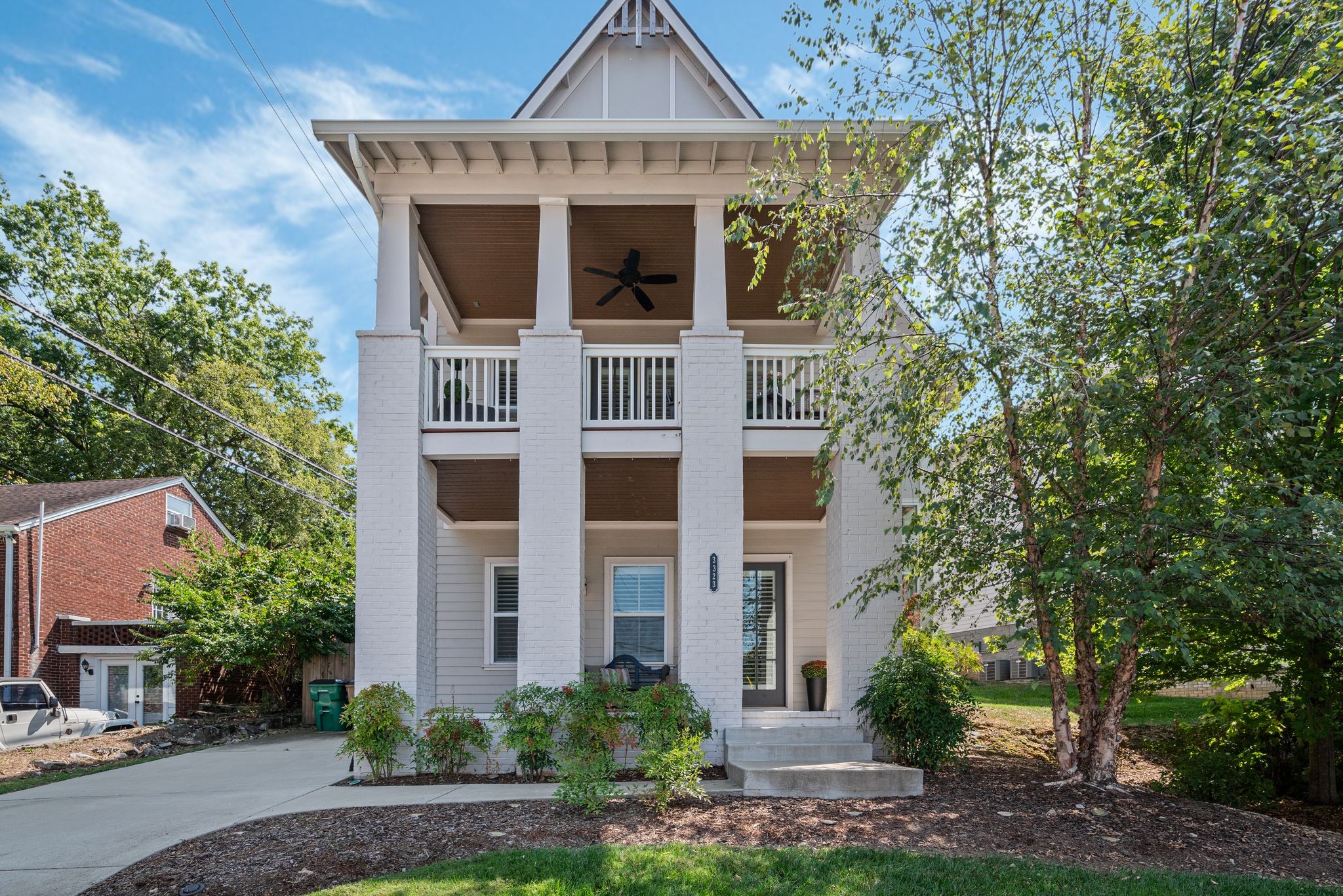 Orleans Dr, Nashville, TN 37212