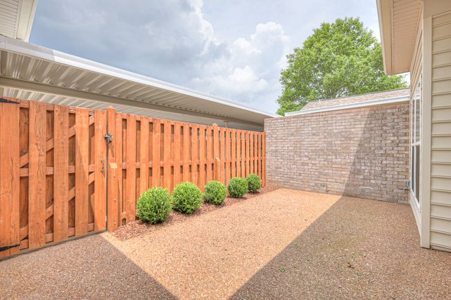7002 Sunrise Cir, Condo with 4 bedrooms, 2 bathrooms and 2 parking in Franklin TN | Image 31