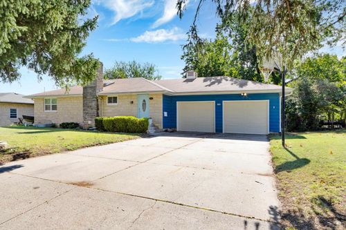 305-305 Susan Ln, Junction City, KS, 66441-3848 | Card Image