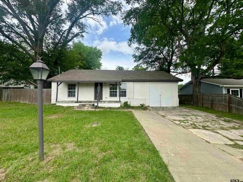 219 Half St, Lindale, TX, 75771-9305 | Card Image