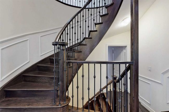 10 Gosling St, House other with 4 bedrooms, 5 bathrooms and 7 parking in Brampton ON | Image 23