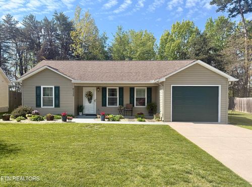 6115 Emerald Hills Ln, Knoxville, TN, 37912-2569 | Card Image