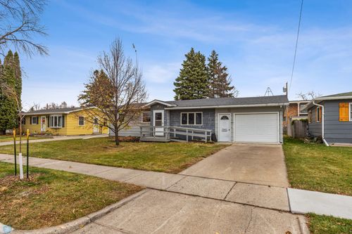 1414 19 1/2 Street S, Moorhead, MN, 56560 | Card Image