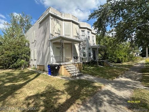 233 Leicester Ct, Detroit, MI, 48202-1607 | Card Image