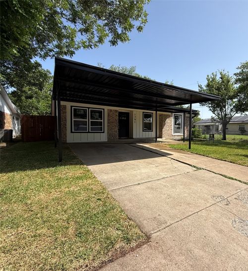 1791 Tyson St, Blue Mound, TX, 76131-1151 | Card Image