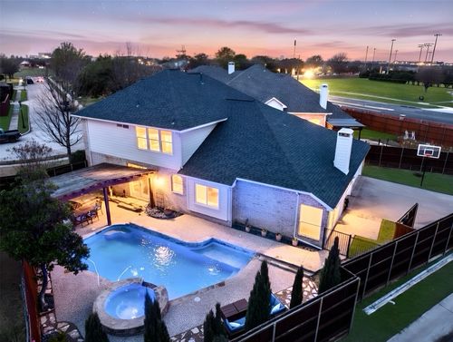 7912 Thorneywood Rd, Plano, TX, 75024-3909 | Card Image