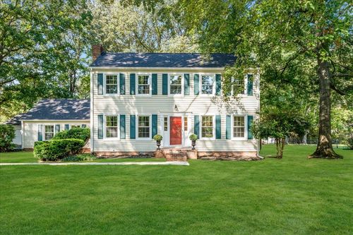 302 Marbeth Ln, Tullahoma, TN, 37388-2870 | Card Image