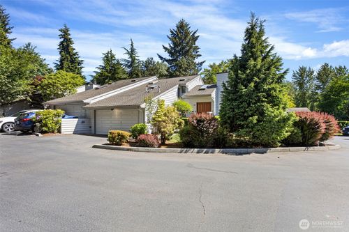 4-10 143rd Ave Se, Bellevue, WA, 98007-5160 | Card Image