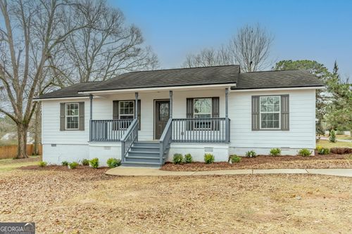 37 Coweta St, Senoia, GA, 30276-1581 | Card Image