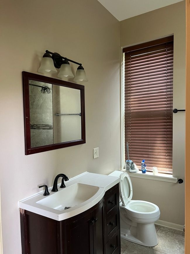 5722 S Aberdeen St, Home with 6 bedrooms, 3 bathrooms and null parking in Chicago IL | Image 7