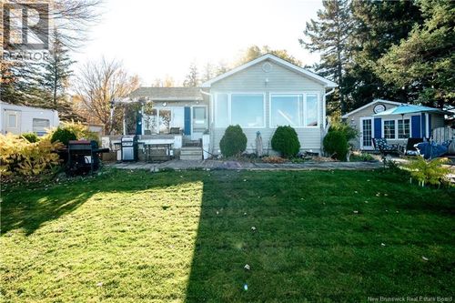 40 Au Bord De L'Eau Rd, Notre-Dame, NB, E4V1S8 | Card Image