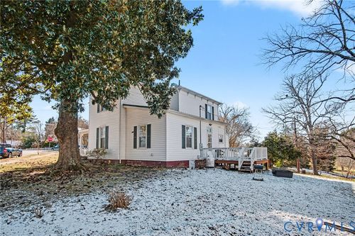 400 W Carolina Ave, Crewe, VA, 23930-1708 | Card Image