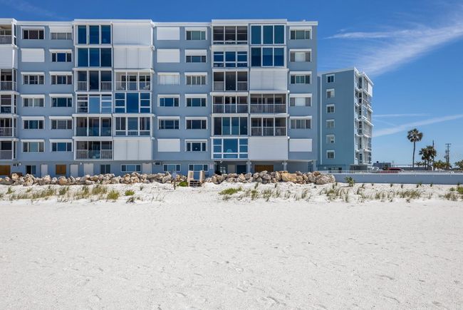 UNIT-204 - 5300 Gulf Dr, Condo with 2 bedrooms, 2 bathrooms and null parking in Holmes Beach FL | Image 59