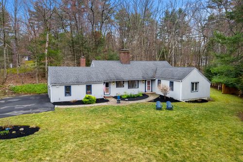 25 West Dr, Bedford, NH, 03110-4937 | Card Image