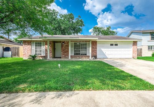 13706 Towneway Drive, Sugar Land, TX, 77498 | Card Image