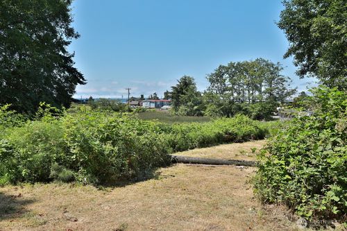 3776 Shorewood Ave, Greenbank, WA, 98253-6202 | Card Image