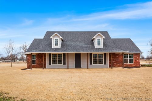 2621 E Prospect Ave, Ponca City, OK, 74604-3207 | Card Image