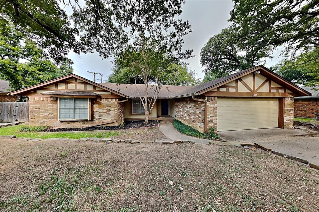 Walden Trl, Arlington, TX 76016