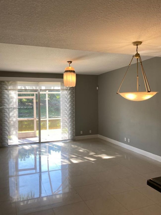 7 - 1390 Veracruz Ln, Townhouse with 2 bedrooms, 3 bathrooms and null parking in Weston FL | Image 5