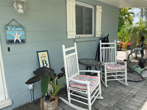 2904 Avenue B, HOLMES BEACH, FL, 34217-2118 | Card Image