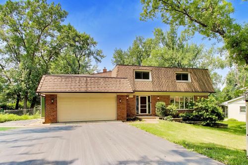 10S324 Hampshire Ln E, Willowbrook, IL, 60527-6041 | Card Image