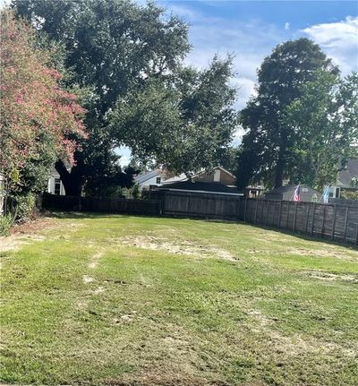 Perfect homesite conveniently located in the heart of Metairie! | Image 1